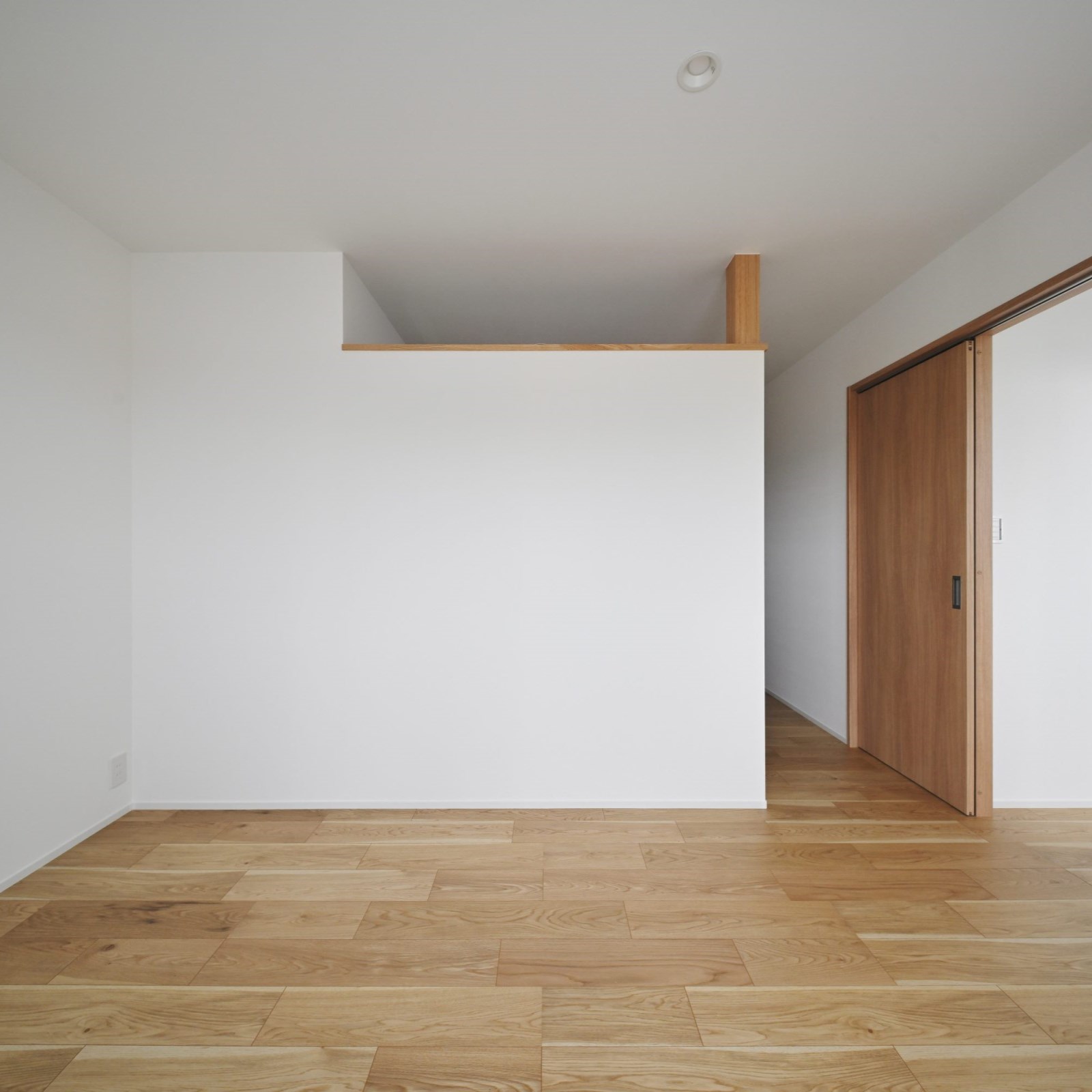 野洲市西河原 10号地